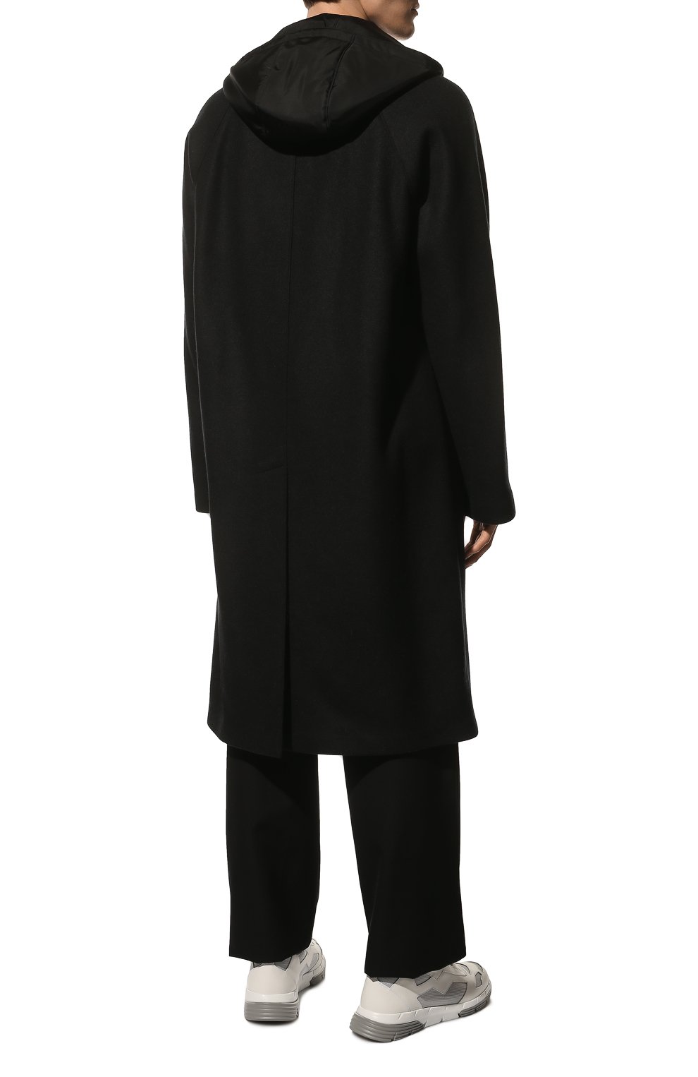 Мужской пальто из шерсти и кашемира PRADA черного цвета, арт. SGB837-1Y5U-F0002-212 | Фото 4 (Материал внешний: Шерсть; Рукава: Длинные; Материал сплава: Проставлено; Длина (верхняя одежда): Длинные; Драгоценные камни: Проставлено; Мужское Кросс-КТ: пальто-верхняя одежда; Стили: Кэжуэл)