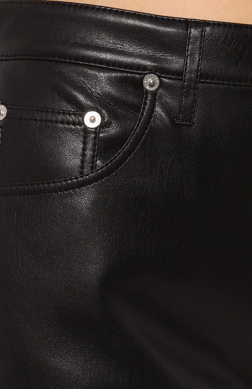 Женские брюки из экокожи NANUSHKA черного цвета, арт. NW22CRPA00199 | Фото 5 (Длина (брюки, джинсы): Стандартные; Женское Кросс-КТ: Брюки-одежда; Материал внешний: Синтетический материал; Силуэт Ж (брюки и джинсы): Прямые; Стили: Гранж, Спорт-шик; Материал сплава: Проставлено; Кросс-КТ: экокожа; Материал подклада: Синтетический материал; Драгоценные камни: Проставлено)
