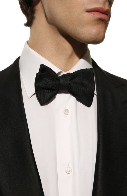 Мужской шелковый галстук-бабочка GIORGIO ARMANI черного цвета, арт. 360030/8P999 | Фото 2 (Материал: Текстиль, Шелк)