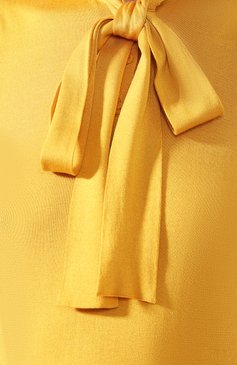 Женский шелковый пуловер DOLCE & GABBANA желтого цвета, арт. FX706T/JASIP | Фото 5 (Материал внешний: Шелк; Рукава: Короткие, 3/4; Длина (для топов): Стандартные; Стили: Классический, Романтичный, Кэжуэл; Женское Кросс-КТ: Пуловер-одежда)