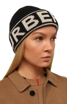 Женская кашемировая шапка BURBERRY черного цвета, арт. 8023982 | Фото 2 (Материал: Текстиль, Кашемир, Шерсть; Материал сплава: Проставлено; Нос: Не проставлено)