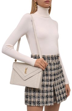 Женская сумка gaby SAINT LAURENT кремвого цвета, арт. 668863/1EL07 | Фото 2 (Сумки-технические: Сумки через плечо; Размер: medium; Материал: Натуральная кожа)