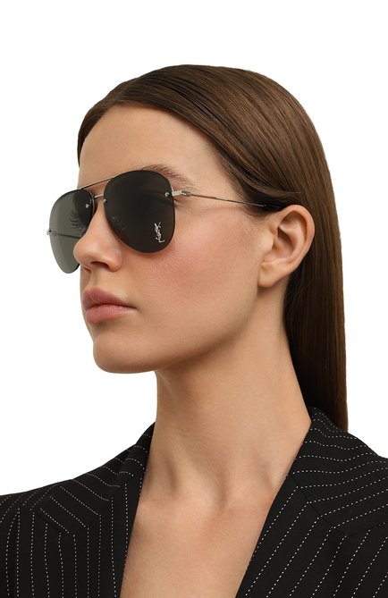 Женские солнцезащитные очки SAINT LAURENT черного �цвета, арт. CLASSIC 11 M 007 | Фото 2 (Тип очков: С/з; Оптика Гендер: оптика-женское; Очки форма: Авиаторы)