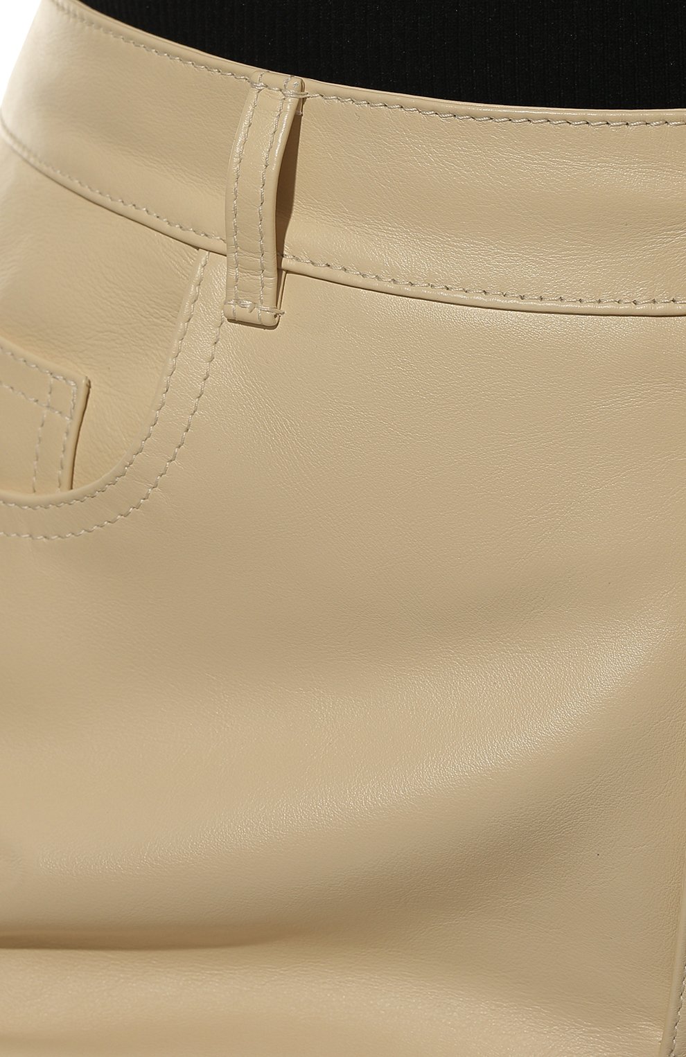 Женские кожаные брюки SAINT LAURENT кремвого цвета, арт. 667596/1Y800 | Фото 5 (Длина (брюки, джинсы): Удлиненные; Стили: Гл�амурный; Женское Кросс-КТ: Брюки-одежда; Материал сплава: Проставлено; Материал подклада: Натуральная кожа; Материал внешний: Натуральная кожа; Драгоценные камни: Проставлено; Силуэт Ж (брюки и джинсы): Узкие)