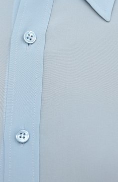 Женская шелковая рубашка SAINT LAURENT голубого цвета, арт. 679108/Y100W | Фото 5 (Материал внешний: Шелк; Рукава: Длинные; Стили: Гламурный, Классический; Женское Кросс-КТ: Рубашка-одежда; Длина (для топов): Стандартные; Материал сплава: Проставлено; Драгоценные камни: Проставлено)