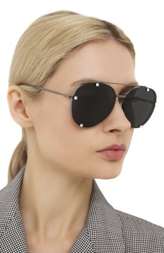 Женские солнцезащитные очки VALENTINO черного цвета, арт. 2045-306587 | Фото 2 (Региональные ограничения белый список (Axapta Mercury): RU; Тип очков: С/з; Оптика Гендер: оптика-женское; Очки форма: Авиаторы)