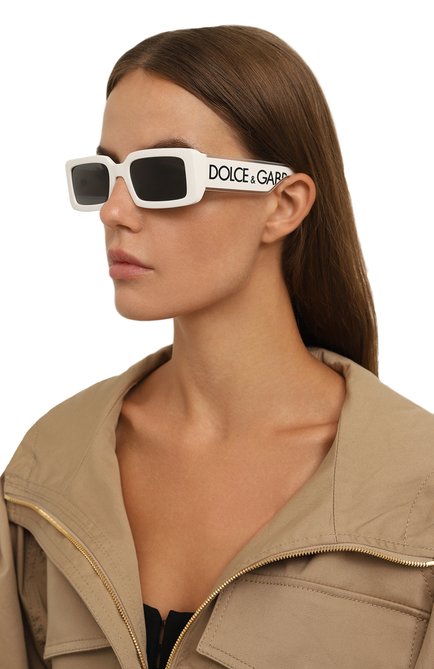 Женские солнцезащитные очки DOLCE & GABBANA белого цвета, арт. 6187-331287 | Фото 2 (Нос: Не проставлено; Региональные ограничения белый список (Axapta Mercury): Не проставлено; Тип очков: С/з; Материал: Пластик; Оптика Гендер: оптика-женское; Очки форма: Прямоугольные)