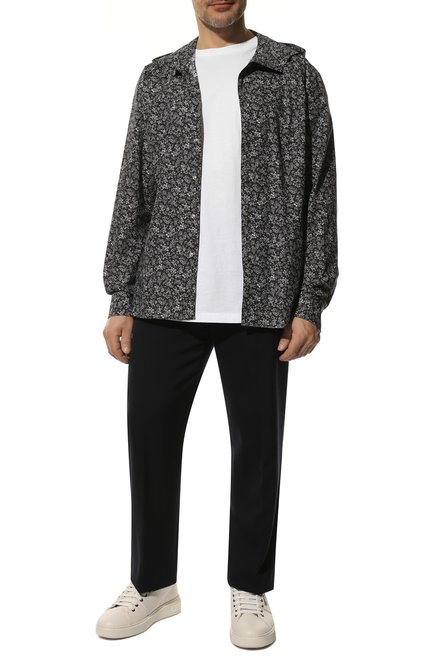 Мужская хлопковая рубашка KITON черно-белого цвета, арт. UMCMARH0807804/46-50 | Фото 2 (Длина (для топов): Стандартные; Рукава: Длинные; Материал внешний: Хлопок; Случай: Повседневный; Big sizes: Big Sizes; Воротник: С капюшоном; Манжеты: На кнопках; Принт: С принтом; Стили: Кэжуэл)