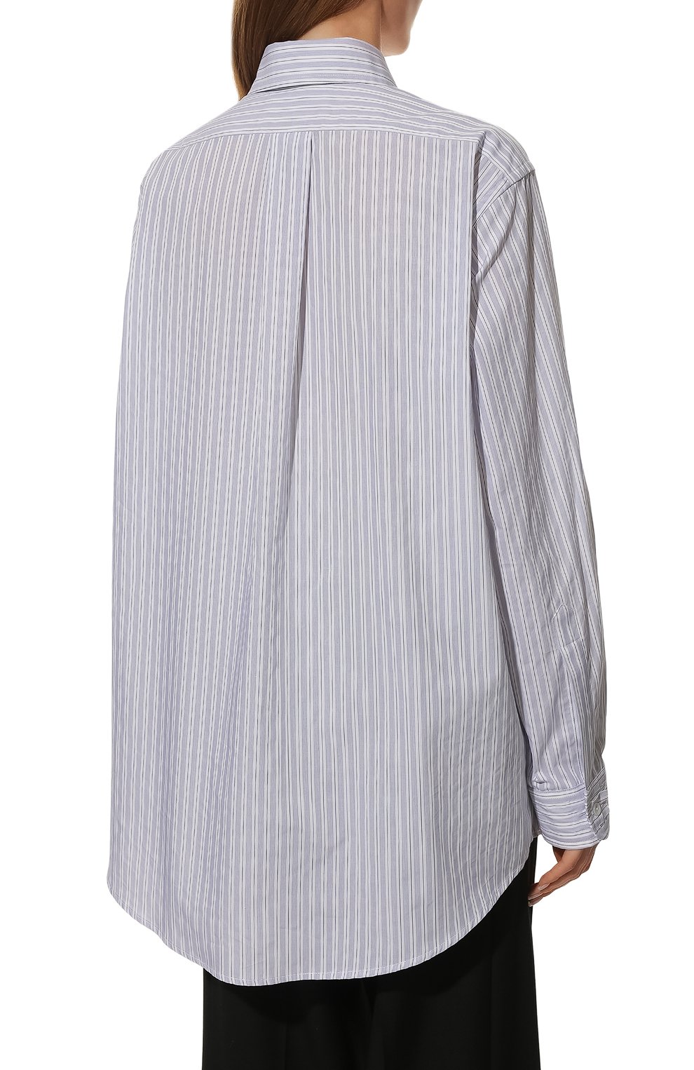 Женская хлопковая рубашка MAISON MARGIELA голубого цвета, арт. SI0DL0001/S52651 | Фото 4 (Рукава: Длинные; Женское Кросс-КТ: Рубашка-одежда; Принт: С принтом; Длина (для топов): Удлиненные; Материал внешний: Хлопок; Стили: Минимализм)