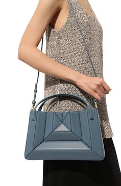 Женская сумка sera MLOUYE голубого цвета, арт. 10-016 | Фото 2 (Сумки-технические: Сумки top-handle; Размер: medium; Материал: Натуральная кожа; Ремень/цепочка: На ремешке)