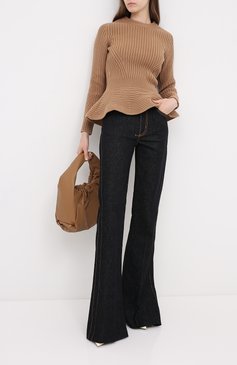 Женские джинсы ALEXANDER MCQUEEN черного цвета, арт. 628062/QMAA3 | Фото 2 (Длина (брюки, джинсы): Удлиненные; Кросс-КТ: Деним; Региональные ограничения белый список (Axapta Mercury): RU; Силуэт Ж (брюки и джинсы): Расклешенные; Материал внешний: Хлопок, Деним; Стили: Кэжуэл)