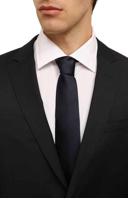 Мужской шелковый галстук LUIGI BORRELLI темно-синего цвета, арт. CR1432 | Фото 2 (Материал: Текстиль, Шелк; Нос: Не проставлено; Материал сплава: Проставлено)