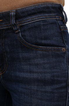 Женские джинсы DIESEL темно-синего цвета, арт. A03615/09B90 | Фото 5 (Длина (брюки, джинсы): Удлиненные; Кросс-КТ: Деним; Стили: Гранж; Материал сплава: Проставлено; Силуэт Ж (брюки и джинсы): Расклешенные; Материал внешний: Хлопок, Деним; Детали: Потертости; Драгоценные камни: Проставлено)