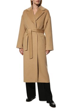 Женское шерстяное пальто RE VERA бежевого цвета, арт. 23W-23-704 | Фото 3 (Материал внешний: Шерсть; Рукава: Длинные; Длина (верхняя одежда): Длинные; 1-2-бортные: Двубортные; Стили: Кэжуэл)