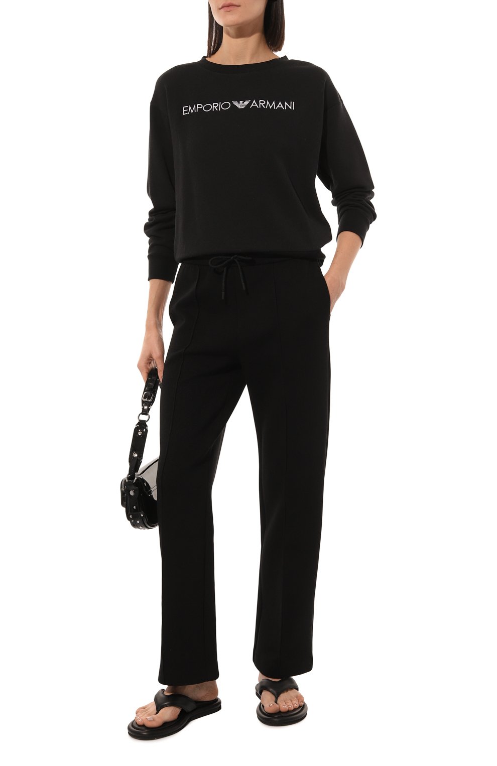 Женские хлопковые брюки EMPORIO ARMANI черного цвета, арт. 3R2P6E/1JHSZ | Фото 2 (Женское Кросс-КТ: Брюки-одежда; Силуэт Ж (брюки и джинсы): Прямые; Материал сплава: Проставлено; Материал внешний: Хлопок; Стили: Спорт-шик; Драгоценные камни: Проставлено)