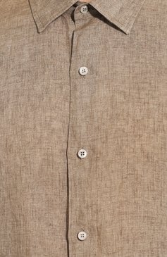 Мужская льняная рубашка LORO PIANA бежевого цвета, арт. FAI5705 | Фото 5 (Манжеты: На пуговицах; Воротник: Кент; Рукава: Длинные; Случай: Повседневный; Длина (для топов): Стандартные; Региональные ограничения белый список (Axapta Mercury): RU; Материал внешний: Лен; Принт: Однотонные; Мужское Кросс-КТ: Рубашка-одежда)