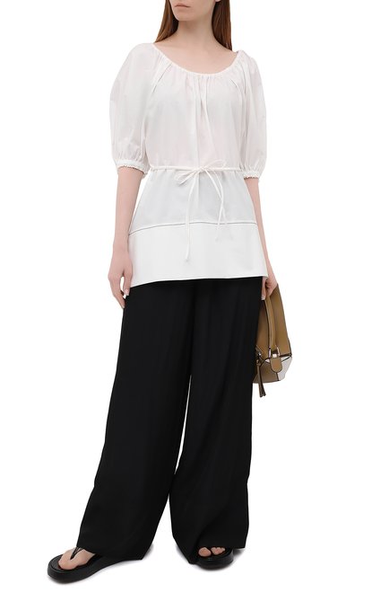 Женская хлопковая блузка PROENZA SCHOULER WHITE LABEL белого цвета, арт. WL2124233-SC054S | Фото 2 (Длина (для топов): Стандартные; Рукава: Короткие; Материал внешний: Хлопок; Стили: Романтичный; Принт: Без принта; Женское Кросс-КТ: Блуза-одежда; Региональные ограничения белый список (Axapta Mercury): RU)