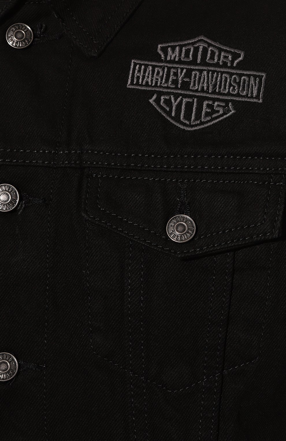 Мужская джинсовая куртка HARLEY-DAVIDSON черного цвета, арт. 99029-23VM | Фото 5 (Кросс-КТ: Куртка, Деним; Рукава: Длинные; Материал сплава: Проставлено; Материал внешний: Хлопок, Деним; Драгоценные камни: Проставлено; Длина (верхняя одежда): Короткие; Стили: Кэжуэл)