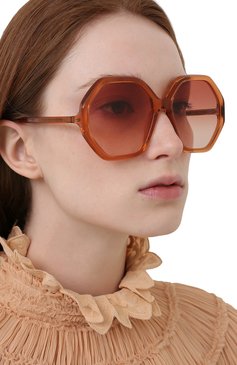 Женские солнцезащитные очки CHLOÉ оранжевого цвета, арт. CH0008S | Фото 2 (Тип очков: С/з; Очки форма: Бабочка)
