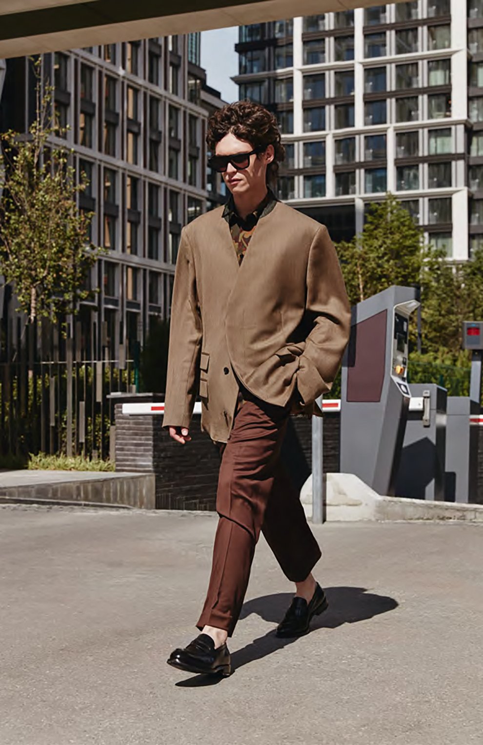 Мужские коричневые шерстяные брюки BRIONI купить в интернет-магазине ЦУМ,арт. RPL20Q/01A2S/M0ENA