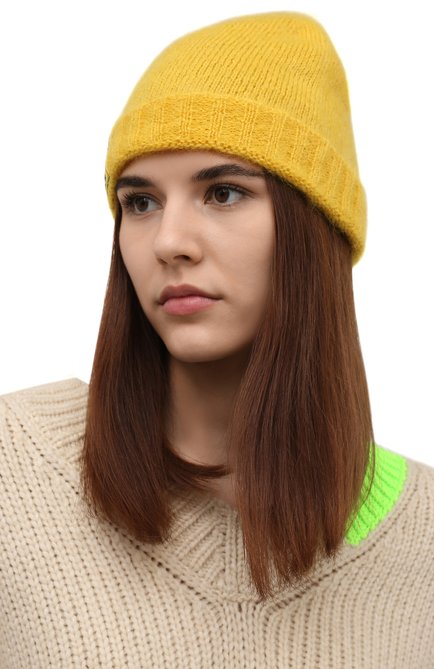 Женская шапка RAF SIMONS желтого цвета, арт. 212-846-50001 | Фото 2 (Материал: Шерсть, Текстиль)