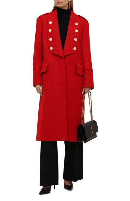 Женское шерстяное пальто BALMAIN красного цвета, арт. WF0UD040/W142 | Фото 2 (Рукава: Длинные; Материал подклада: Вискоза; Длина (верхняя одежда): Длинные; Материал внешний: Шерсть; Стили: Гламурный; 1-2-бортные: Однобортные)