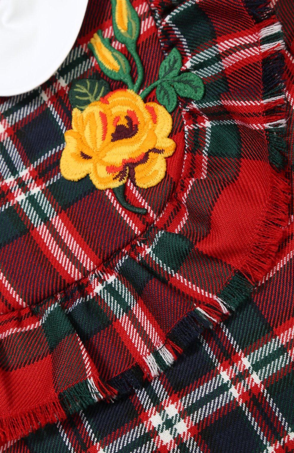 Детское шерстяное мини-платье в клетку с оборкой и аппликацией GUCCI красного цвета, арт. 477737/XBB98 | Фото 3 (Материал внешний: Шерсть; Рукава: Длинные; Девочки Кросс-КТ: Платье-одежда; Материал подклада: Купро; Ростовка одежда: 10 - 11 лет | 140 - 146см, 4 года | 104 см)
