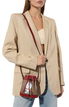 Женская сумка doraemon x gucci GUCCI красного цвета, арт. 647801 2T0AG | Фото 2 (Сумки-технические: Сумки через плечо; Материал: Канва, Натуральная кожа; Материал сплава: Проставлено; Размер: mini; Ремень/цепочка: На ремешке; Драгоценные камни: Проставлено)