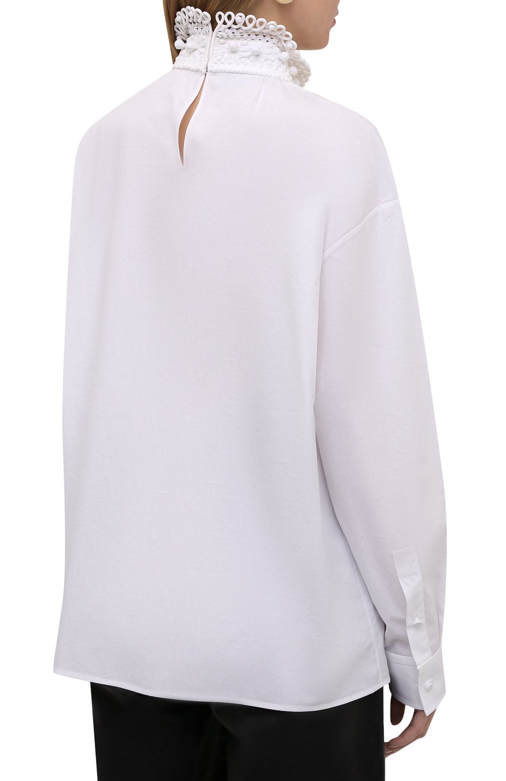 Женская хлопковая блузка VALENTINO белого цвета, арт. WB0AE6G05A6 | Фото 4 (Рукава: Длинные; Принт: Без принта; Длина (для топов): Стандартные; Материал внешний: Хлопок; Стили: Бохо; Женское Кросс-КТ: Блуза-одежда)