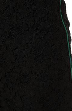 Женские шорты из хлопка и вискозы GUCCI черного цвета, арт. 577604 ZJT76 | Фото 5 (Женское Кросс-КТ: Шорты-одежда; Длина Ж (юбки, платья, шорты): Мини; Материал внешний: Хлопок, Вискоза; Стили: Романтичный)