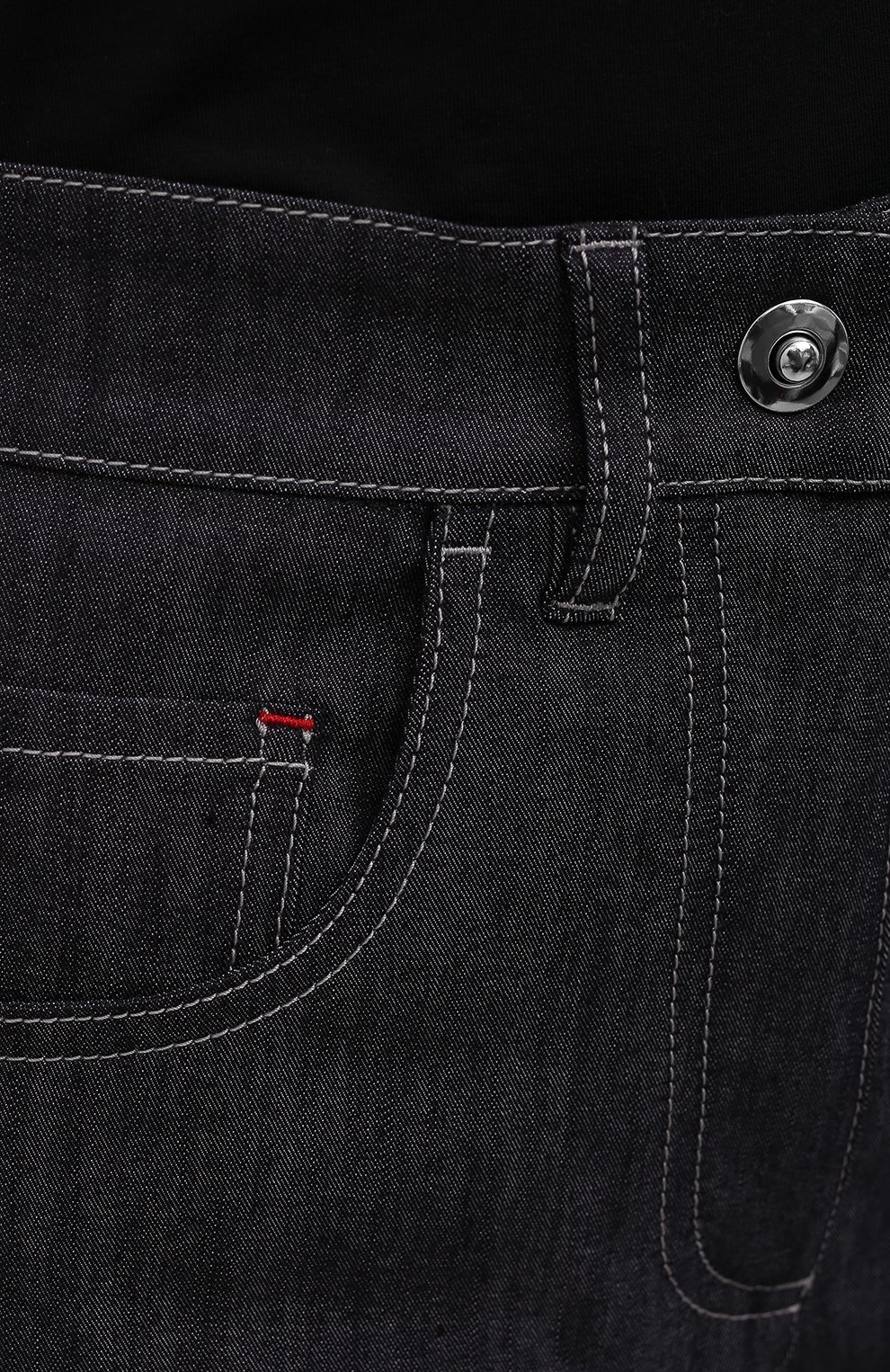 Женские джинсы GIORGIO ARMANI темно-синего цвета, арт. 1WHPP0KM/T02T5 | Фото 5 (Кросс-КТ: Деним; Длина (брюки, джинсы): Стандартные; Силуэт Ж (брюки и джинсы): Прямые; Материал сплава: Проставлено; Материал внешний: Лиоцелл, Деним, Растительное волокно; Драгоценные камни: Проставлено; Стили: Кэжуэл)