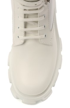 Женские кожаные ботинки monolith PRADA белого цвета, арт. 1T255M-3L09-F0009 | Фото 4 (Женское Кросс-КТ: Военные ботинки; Подошва: Массивная)