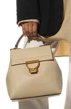 Женский рюкзак arlettis small COCCINELLE светло-бежевого цвета, арт. E1 LD5 54 01 01 | Фото 2 (Материал: Натуральная кожа; Размер: mini; Стили: Кэжуэл)