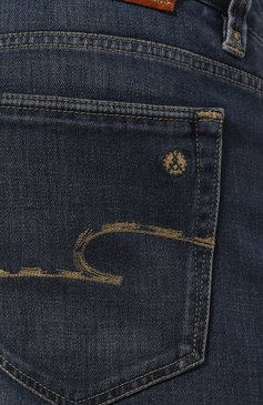 Мужские джинсы CORTIGIANI темно-синего цвета, арт. 513508/S500/0000/6090/60-70 | Фото 5 (Big sizes: Big Sizes; Силуэт М (брюки): Прямые; Кросс-КТ: Деним; Длина (брюки, джинсы): Стандартные; Региональные ограничения белый список (Axapta Mercury): Не проставлено; Материал сплава: Проставлено; Нос: Не проставлено; Материал внешний: Хлопок, Деним; Детали: Потертости; Драгоценные камни: Проставлено; Стили: Кэжуэл)