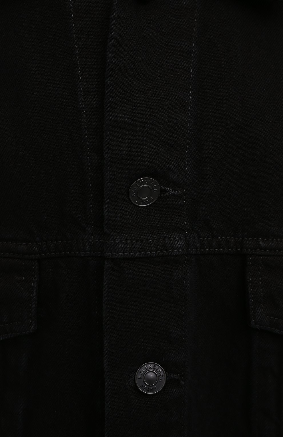 Женская джинсовая куртка BALENCIAGA черного цвета, арт. 675206/TEW05 | Фото 5 (Кросс-КТ: Куртка, Деним; Рукава: Длинные; Стили: Гранж; Материал внешний: Хлопок; Длина (верхняя одежда): Короткие)