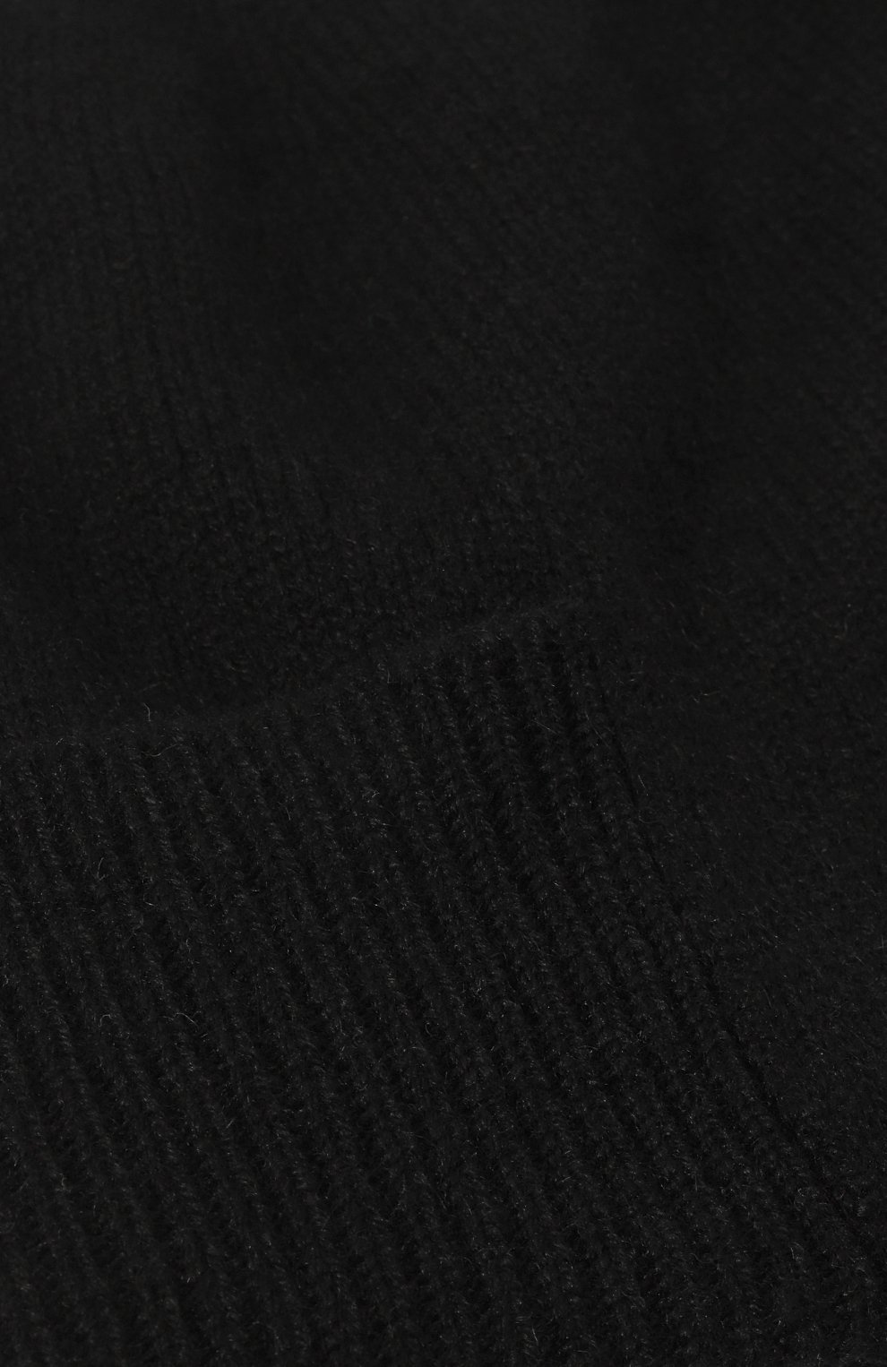 Женская кашемировая шапка-ушанка TEGIN черного цвета, арт. 5603-9907 | Фото 4 (Материал: Текстиль, Кашемир, Шерсть; Материал сплава: Проставлено; Нос: Не проставлено)