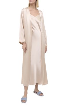 Женский шелковый халат MARJOLAINE кремвого цвета, арт. Laurian | Фото 2 (Материал внешний: Шелк)