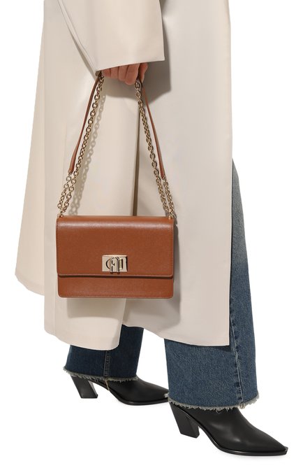 Женская сумка furla 1927 FURLA коричневого цвета, арт. BAFIACO/ARE000 | Фото 2 (Материал: Натуральная кожа; Сумки-технические: Сумки через плечо; Ремень/цепочка: На ремешке; Размер: small)
