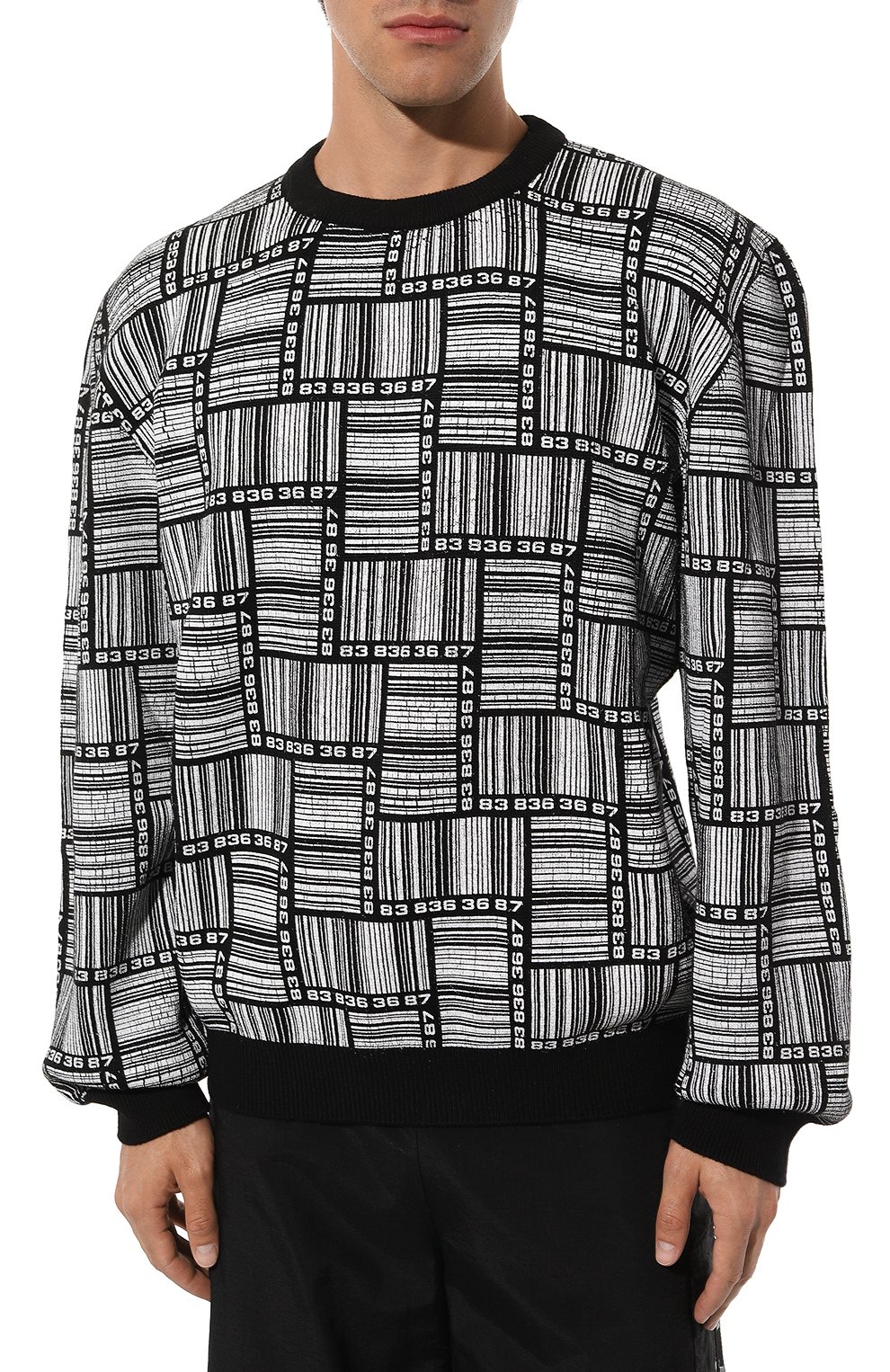 Мужской шерстяной свитер VTMNTS черно-белого цвета, арт. VL12KN240B | Фото 3 (Материал внешний: Шерсть; Рукава: Длинные; Длина (для топов): Стандартные; Стили: Гранж; Принт: С принтом; Материал сплава: Проставлено; Мужское Кросс-КТ: Свитер-одежда; Драгоценные камни: Проставлено)