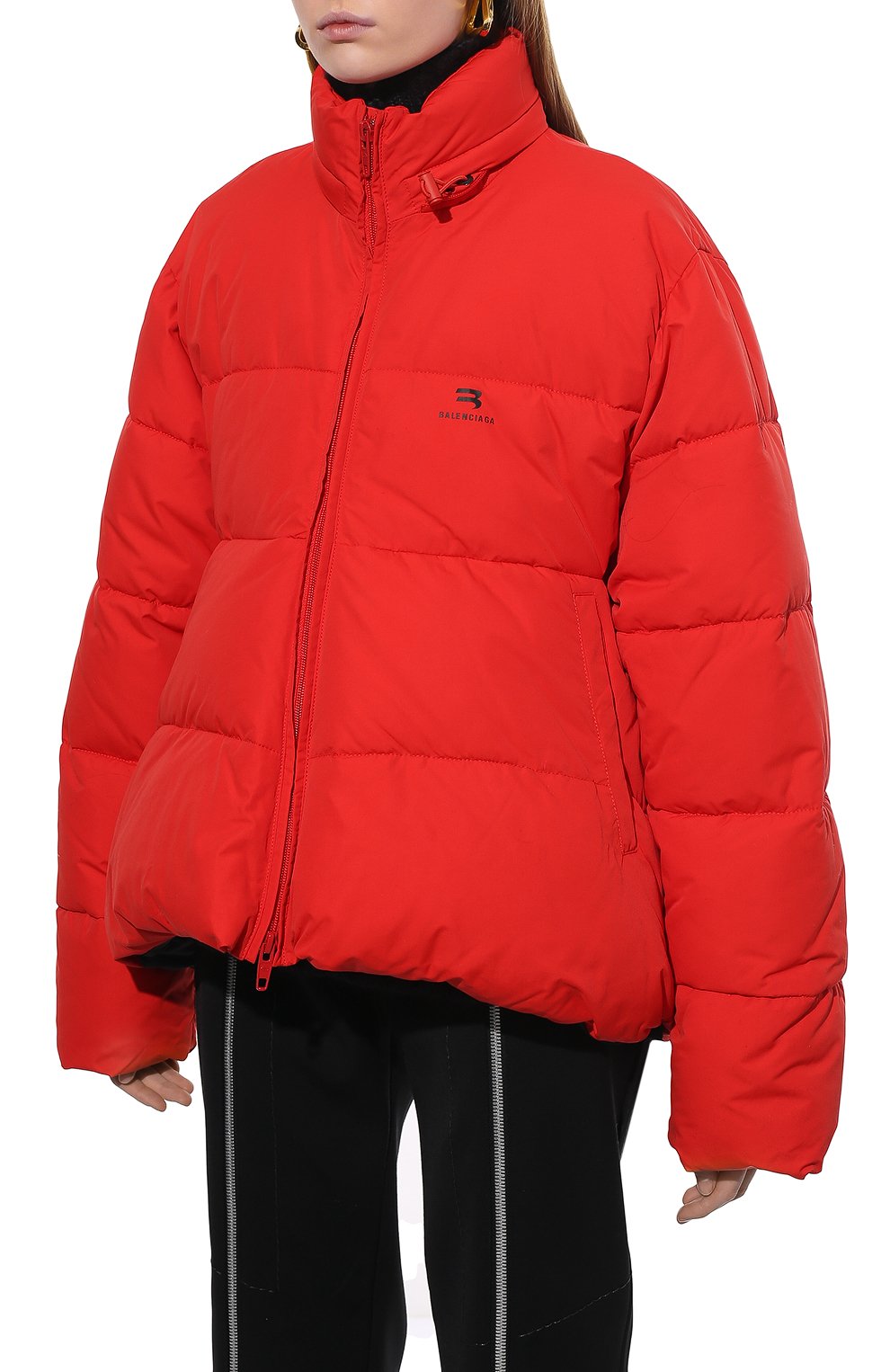 Женская утепленная куртка BALENCIAGA красного цвета, арт. 675212/TG011 | Фото 3 (Кросс-КТ: Куртка, Утепленный, Пуховик; Рукава: Длинные; Длина (верхняя одежда): До середины бедра; Региональные ограничения белый список (Axapta Mercury): Не проставлено, RU; Материал внешний: Синтетический материал; Материал сплава: Проставлено; Нос: Не проставлено; Стили: Спорт-шик; Материал подклада: Синтетический материал; Драгоценные камни: Проставлено)