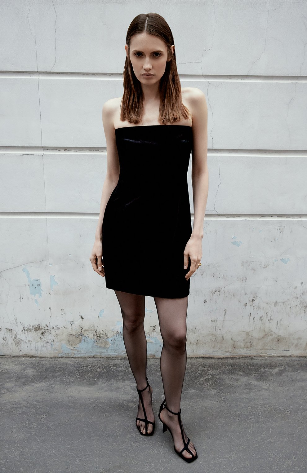 Женское кольцо JIL SANDER золотого цвета, арт. J56UQ0002 J12003/G0LD | Фото 4 (Региональные ограничения белый список (Axapta Mercury): Не проставлено; Нос: Не проставлено; Материал: Металл)