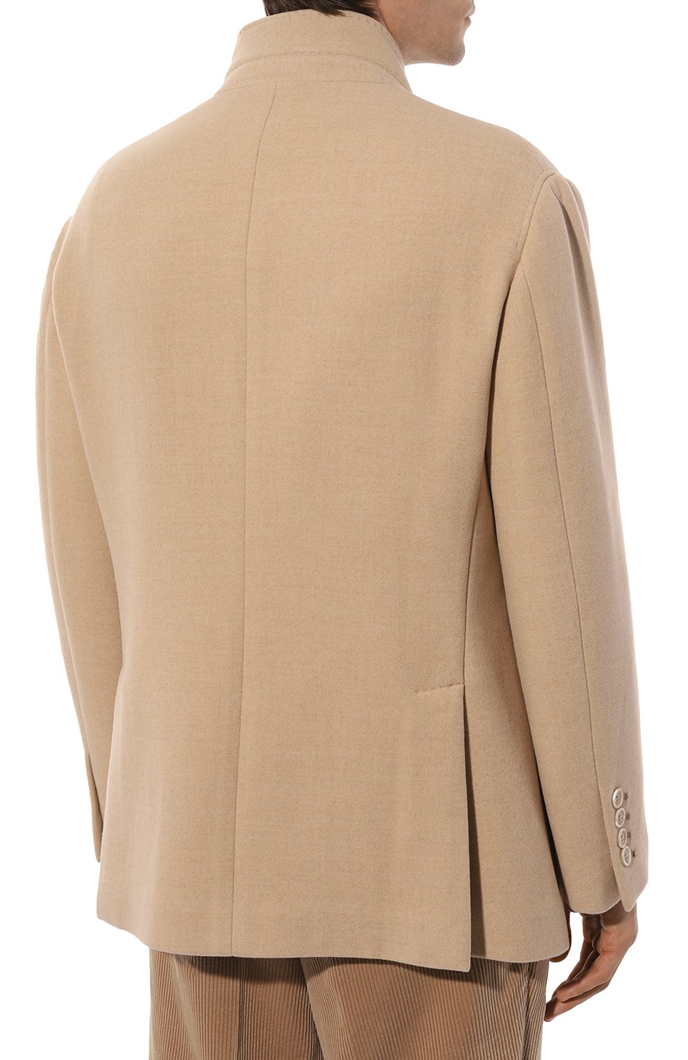 Мужской шерстяное пальто BRUNELLO CUCINELLI светло-бежевого цвета, арт. MQ4217003 | Фото 4 (Материал внешний: Шерсть; Рукава: Длинные; Материал сплава: Проставлено; Драгоценные камни: Проставлено; Длина (верхняя одежда): Короткие; Мужское Кросс-КТ: пальто-верхняя одежда; Материал подклада: Купро; Стили: Кэжуэл)