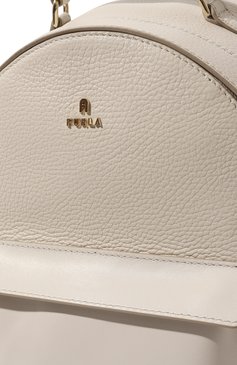 Женский рюкзак favola small FURLA кремвого цвета, арт. WB00897/BX0176 | Фото 3 (Материал: Натуральная кожа; Размер: mini; Стили: Кэжуэл)