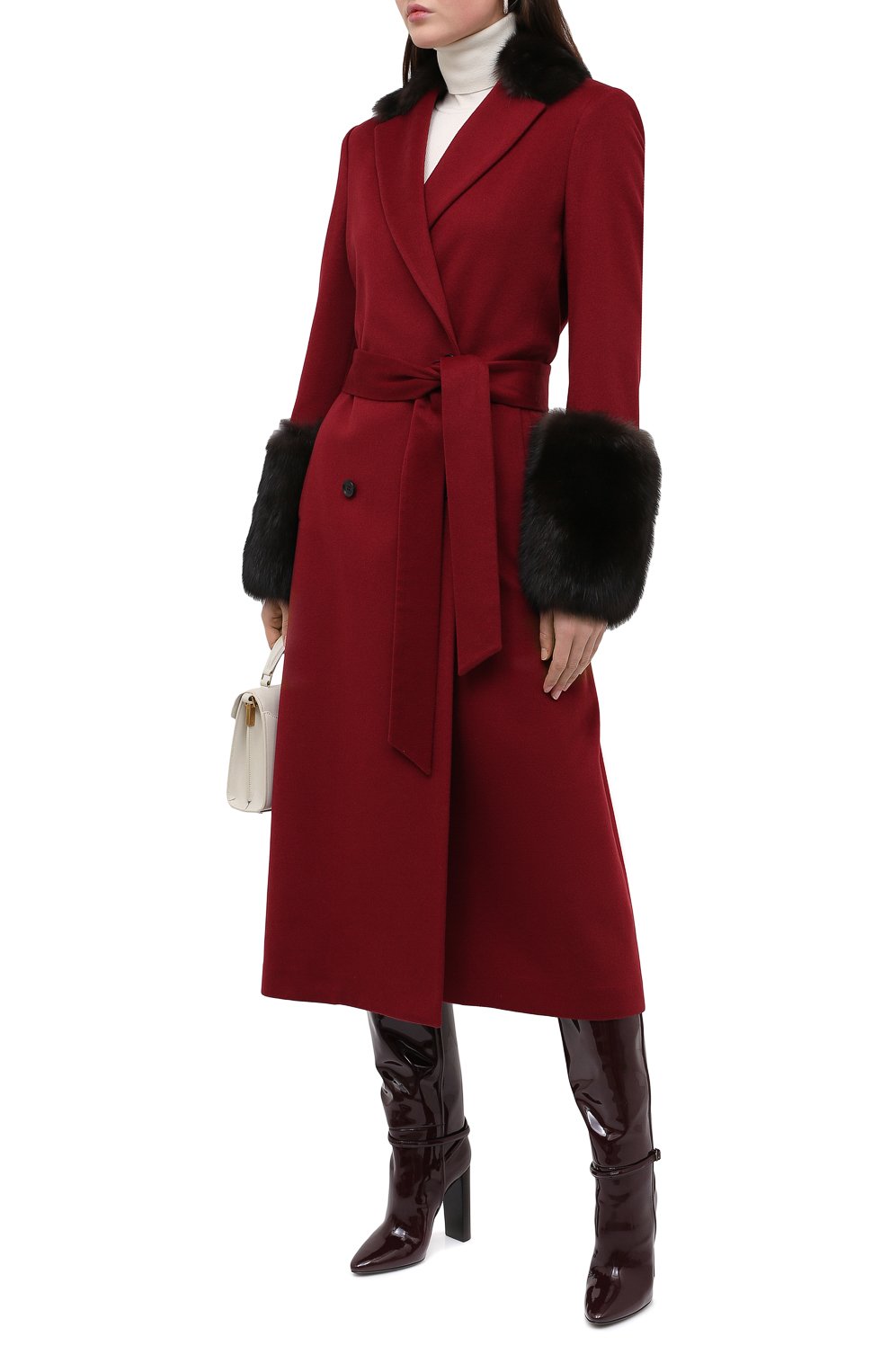 Женское кашемировое пальто KITON красного цвета, арт. D50624K05T42 | Фото 2 (Материал внешний: Шерсть, Кашемир; Рукава: Длинные; Стили: Гламурный; Региональные ограничения белый список (Axapta Mercury): RU; Длина (верхняя одежда): Длинные; 1-2-бортные: Двубортные; Материал подклада: Шелк)