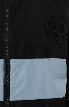 Женская куртка RED SEPTEMBER черного цвета, арт. RSSS23-51.1 | Фото 5 (Кросс-КТ: Куртка; Рукава: Длинные; Материал внешний: Синтетический материал; Материал сплава: Проставлено; Стили: Спорт-шик; Драгоценные камни: Проставлено; Длина (верхняя одежда): Короткие)