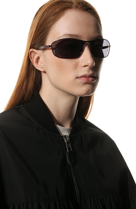 Женские солнцезащитные очки CARRERA черного цвета, арт. CARDUC 006 0IT | Фото 2 (Тип очков: С/з; Кросс-КТ: С/з-унисекс; Оптика Гендер: оптика-унисекс; Очки форма: Прямоугольные)
