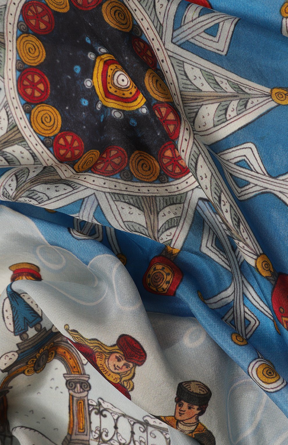 Женский шелковый платок на катке GOURJI синего цвета, арт. T28SKATE7R/1 | Фото 3 (Принт: С принтом; Материал: Текстиль, Шелк; Материал сплава: Проставлено; Нос: Не проставлено)