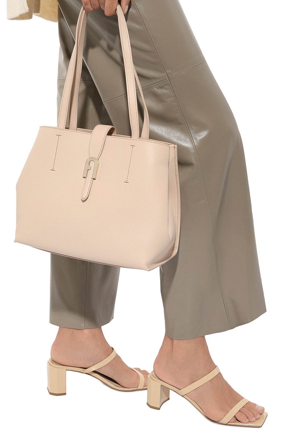 Женский сумка-шопер furla sofia medium FURLA светло-розового цвета, арт. BATTPRS/HSF000 | Фото 2 (Сумки-технические: Сумки-шопперы; Размер: medium; Материал: Натуральная кожа)