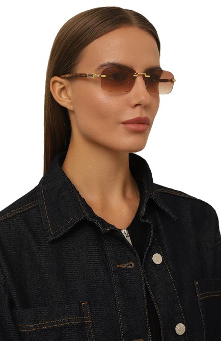 Женские солнцезащитные очки GUCCI коричневого цвета, арт. GG1221S 004 | Фото 2 (Материал: Металл; Кросс-КТ: С/з-унисекс; Тип очков: С/з; Оптика Гендер: оптика-унисекс; Очки форма: Прямоугольные)