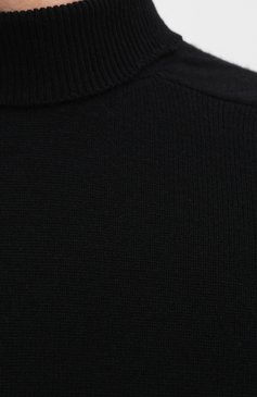Мужской шерстяной свитер BOTTEGA VENETA черного цвета, арт. 628353/VKXJ0 | Фото 5 (Материал внешний: Шерсть; Рукава: Длинные; Принт: Без принта; Длина (для топов): Стандартные; Региональные ограничения белый список (Axapta Mercury): RU; Мужское Кросс-КТ: Свитер-одежда)